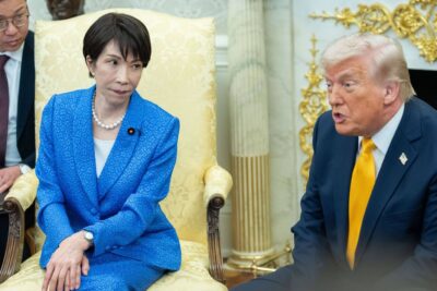 Trump sème le malaise en comparant le Japon à Pearl Harbor devant sa Première ministre