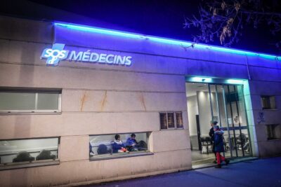 Docteur traité de “charlatan” sur Google : l’internaute face à la justice